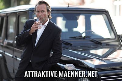 Attraktive Männer über 50 | Online-Datingtipps